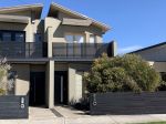 MODERN STYLISH TOWNHOUSE- 2 BEDROOMS + 2ND LIVING OR LARGE STUDY