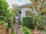 MODERN & LIGHT-FILLED GRANNY FLAT IN QUIET EAST GOSFORD CUL-DE-SAC