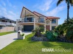 BAY BREEZES, OCEAN GLIMPSES AND EXCEPTIONAL ARCHITECTURAL CHARACTER IN BLUE CHIP LOCATION