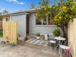 MODERN CONVENIENCE IN THE HEART OF FRANKSTON