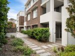 EASY LIVING WITH PRIVATE COURTYARD IN CENTRAL LOCATION