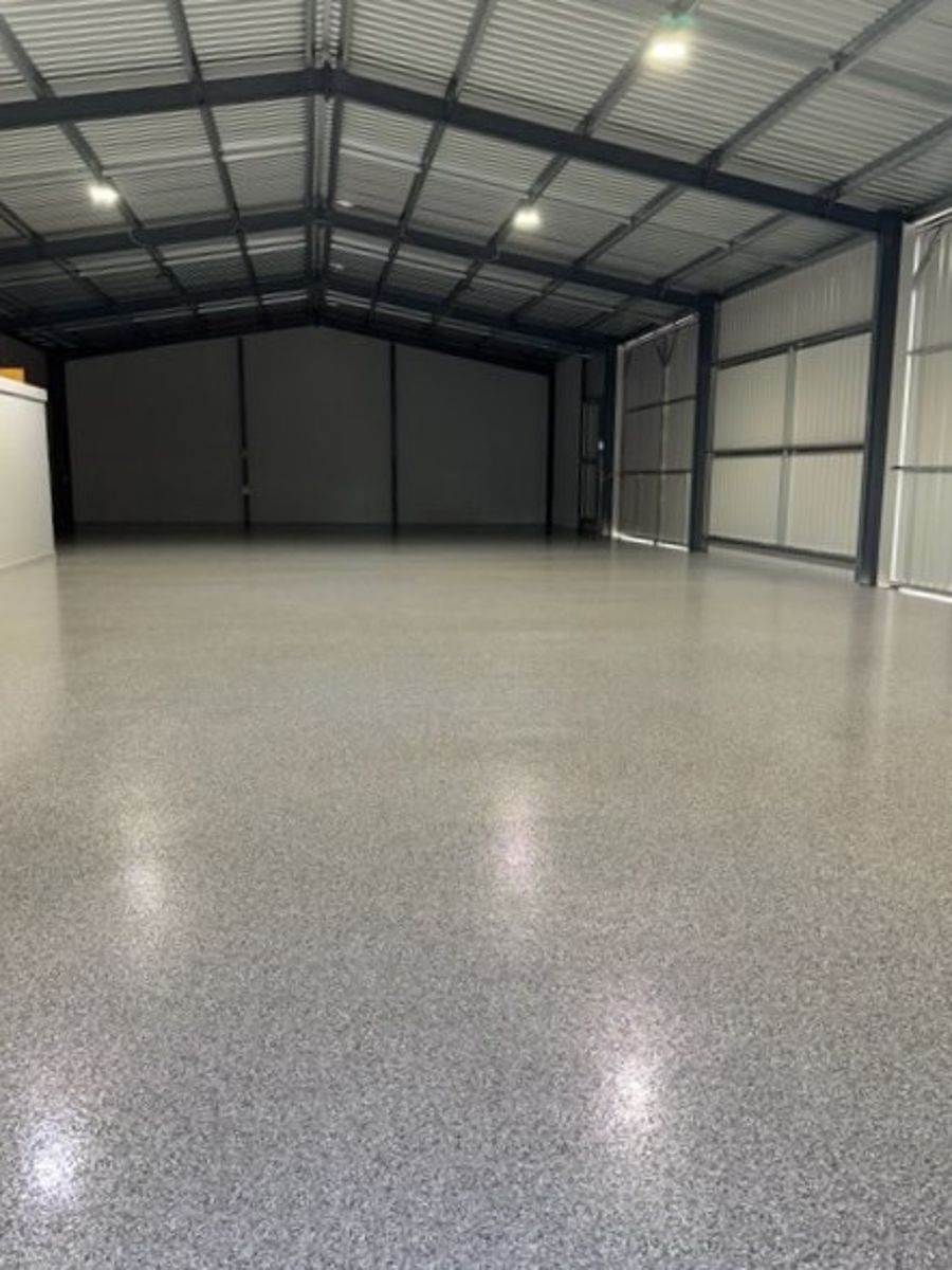 COMMERCIAL INVESTMENT - PROMINENT EASTSIDE LOCATION