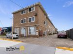 TOP FLOOR POSITION, CENTRAL CONVENIENCE