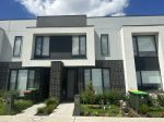 CONTEMPORARY 2-BED TOWNHOUSE IN WOLLERT