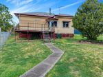 CLASSIC TIMBER HOME WITH VIEWS AND LIFESTYLE APPEAL