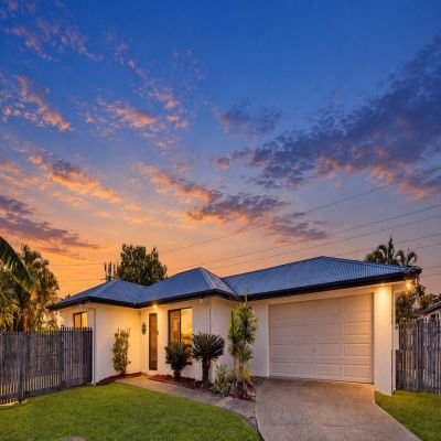 SPACIOUS FAMILY LIVING WITH A HUGE ENTERTAINING AREA AND SHED