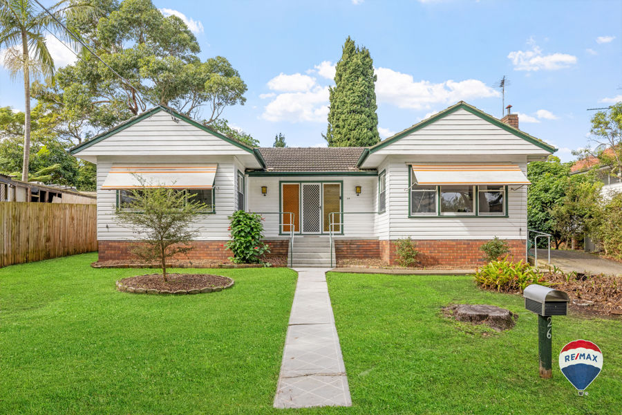 PRIME OPPORTUNITY ENJOY TO THIS HOME OR DEVELOP IN SUTHERLAND'S GROWTH CORRIDOR