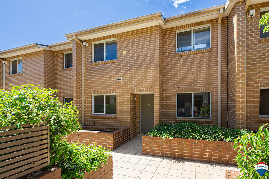 ** RARE |  MULTI-LEVEL TOWNHOUSE FOR SALE, IDEAL FAMILY HOME OR INVESTMENT OPPORTUNITY