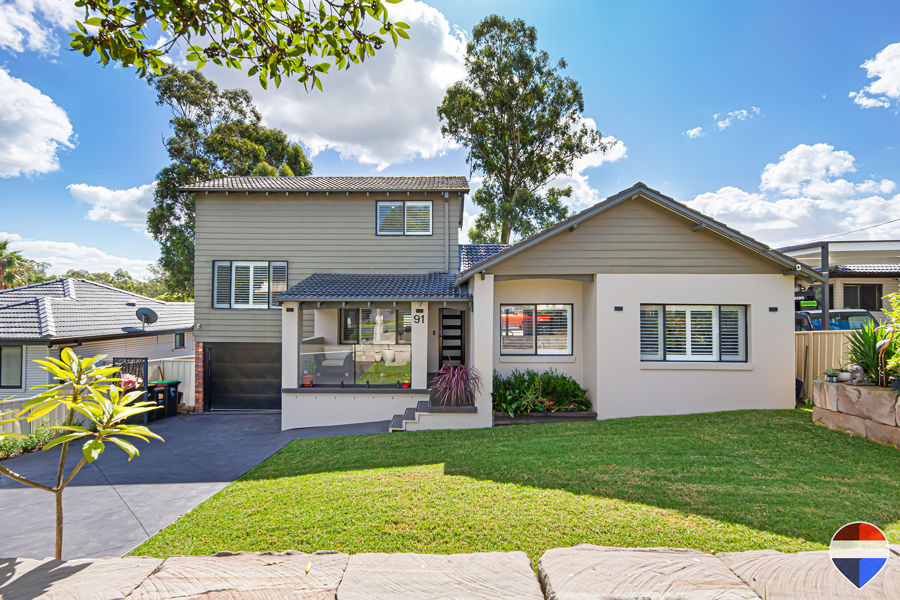 **SPACIOUS SPLIT-LEVEL FAMILY HOME | DUAL LIVING POTENTIAL FOR FAMILIES & INVESTORS