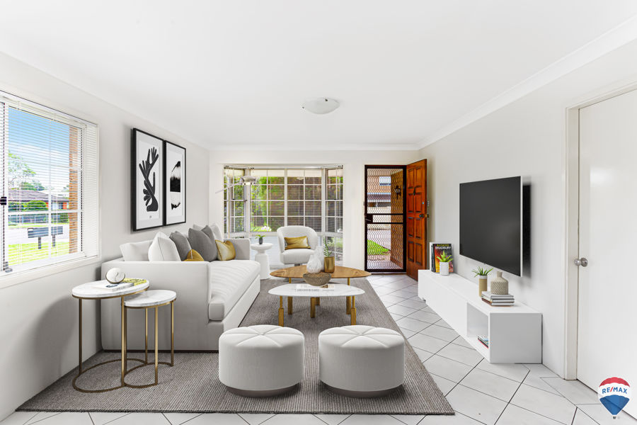 **THREE-BEDROOM TOWNHOUSE IN AN IDEAL LOCATION - PERFECT FOR FIRST HOME BUYERS OR ASTUTE INVESTORS.