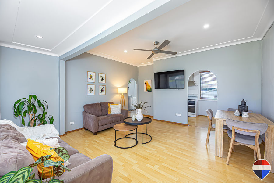 **SPACIOUS FAMILY HOME WITH RETREAT/ WORKSHOP ON 696SQM WITH DUPLEX POTENTIAL (STCA) - IDEAL FOR INVESTORS & GROWING FAMILIES