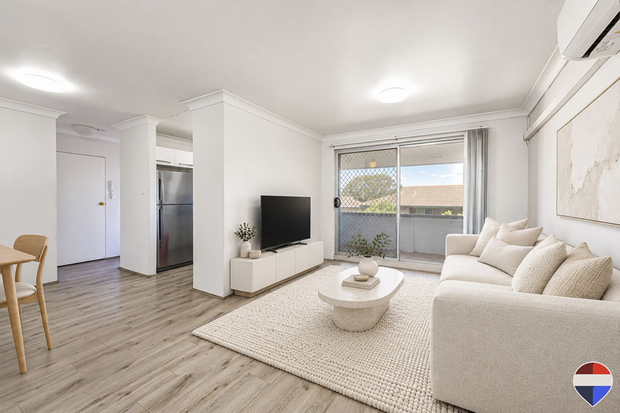 IDEAL FOR FIRST HOME BUYERS OR SAVVY INVESTORS IN CONVENIENT KINGSWOOD