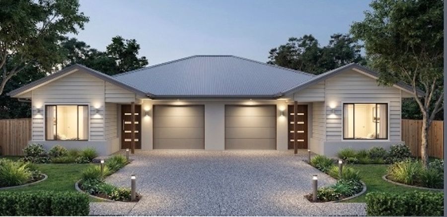 AFFORDABLE DUPLEX IN WARWICK- IPSWICH - POTENTIAL STRATA TITLE FOR ENSURED CAPITAL GAIN - ESTIMATED $300,000 UPLIFT IN VALUE!