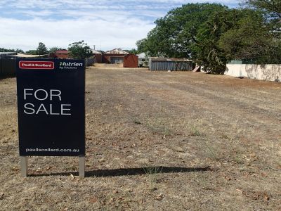 CENTRAL VACANT LAND IN OAKLANDS STH RIVERINA