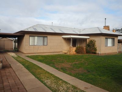 NEAT, MODERNISED 2 BEDROOM HOME