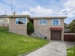 CHARMING GLENORCHY HOME WITH SCENIC VIEWS