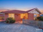 EASY LIVING, LOW MAINTENANCE & A LOCATION TO LOVE