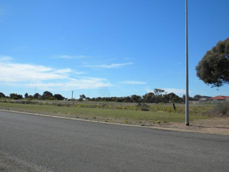 Property For Sale in Moonta