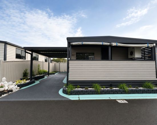 BEAUTIFULLY PRESENTED HOME - EASY LIVING - PET FRIENDLY