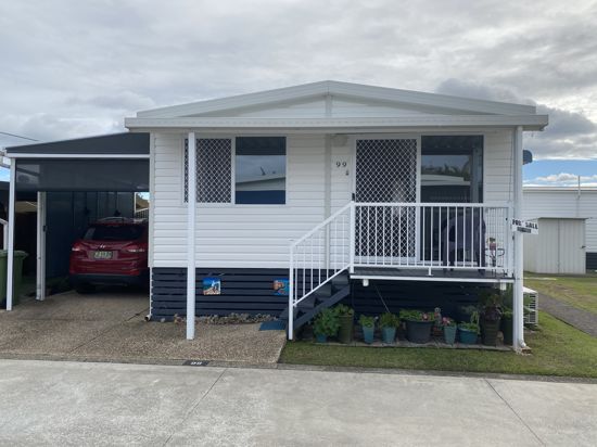 MOVE IN READY WITH PLENTY TO OFFER