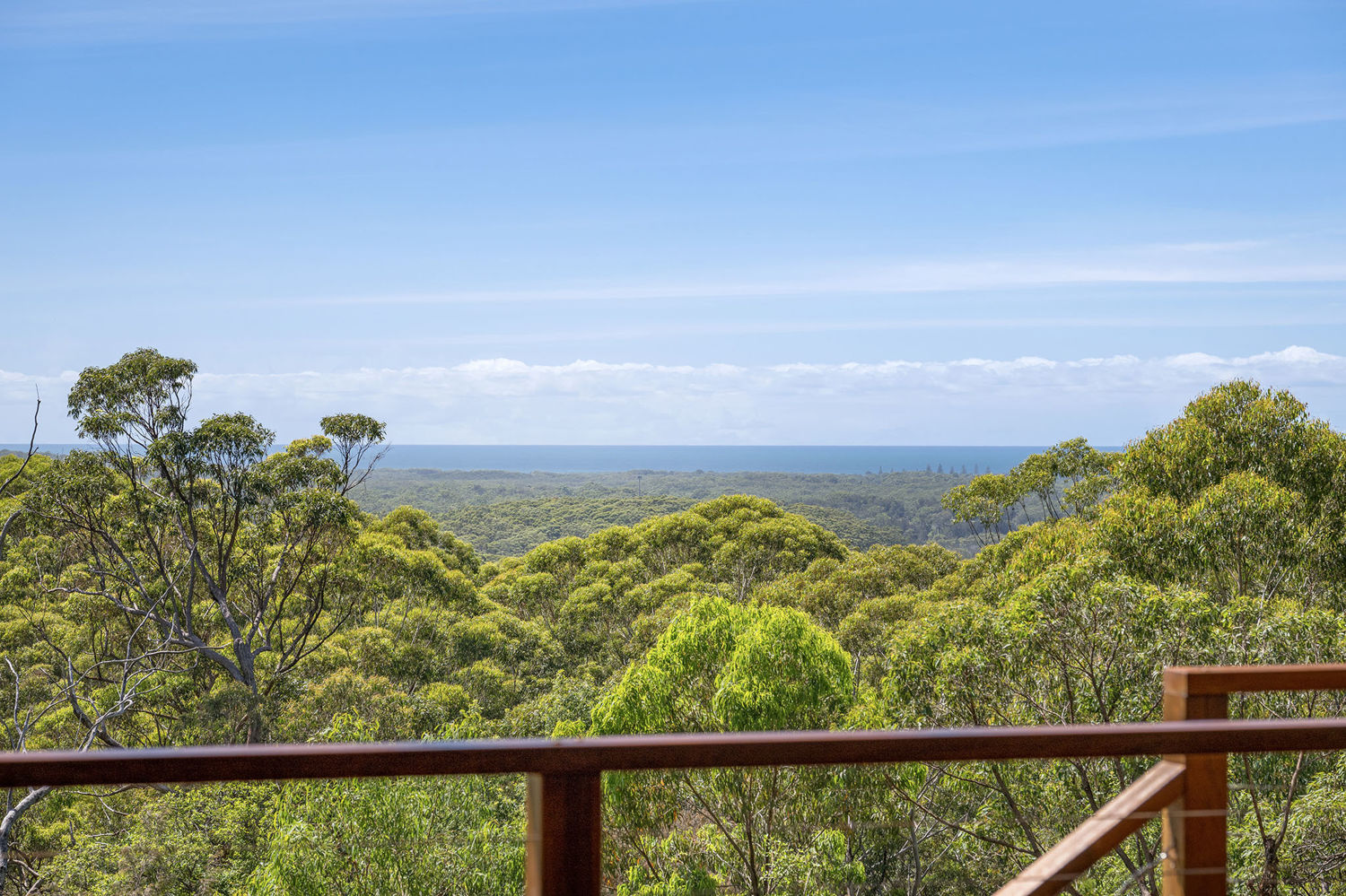 PRIVATE MOUNTAIN RETREAT WITH OCEAN VIEWS ON 4.86HA