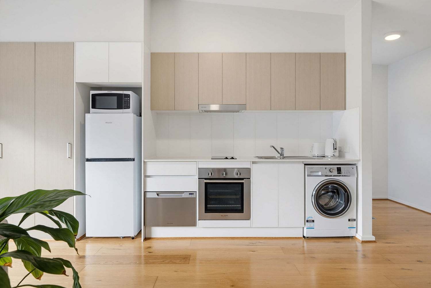 MORE SPACE, MORE LIGHT, MORE OPPORTUNITY - SPACIOUS TOP-FLOOR APARTMENT