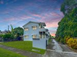 2 BEDROOM TOWNHOUSE IN SECURE COMPLEX!