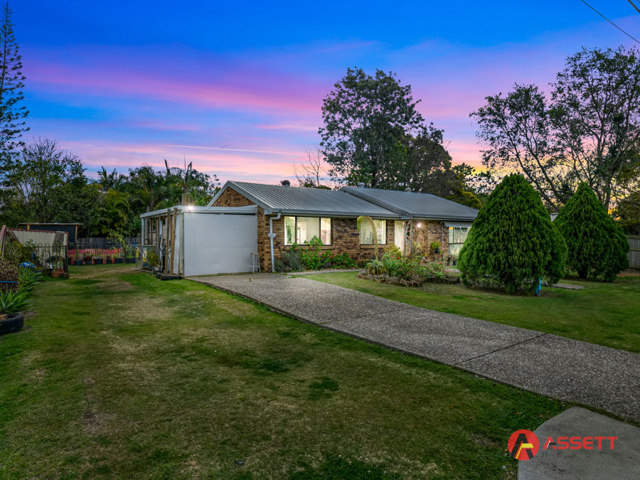 SWEET & NEAT ! ...GREAT FIRST HOME OR INVESTMENT ON 700M2 BLOCK IN REDBANK PLAINS