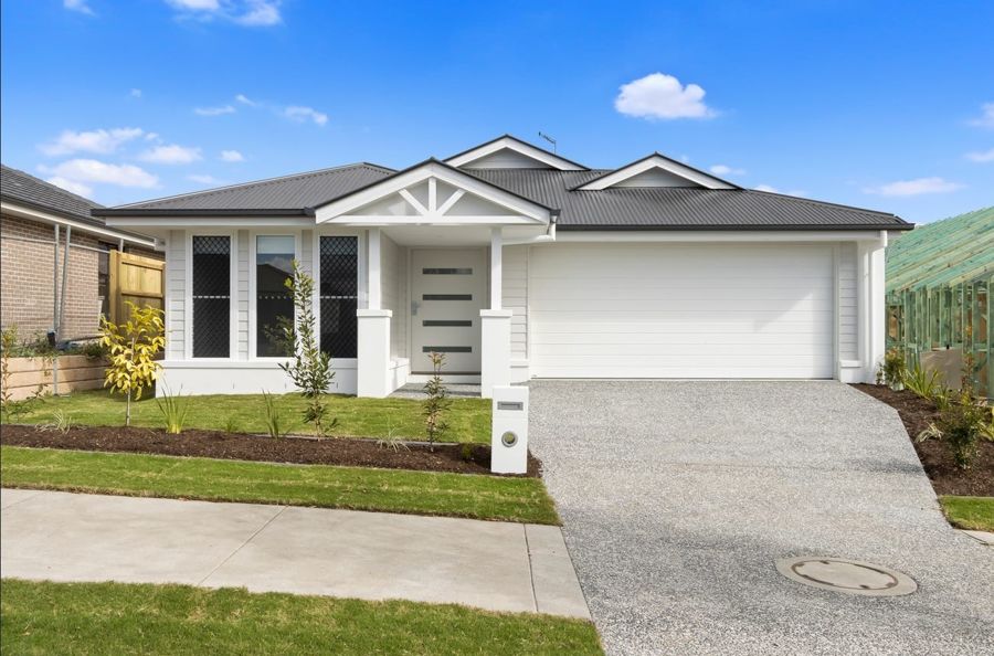 1 YEAR YOUNG... MODERN 4 BEDROOM, 2 LIVING , 2 BATH FAMILY HOME WITH DUCTED AIR COND IN SOUGHT AFTER REDBANK PLAINS