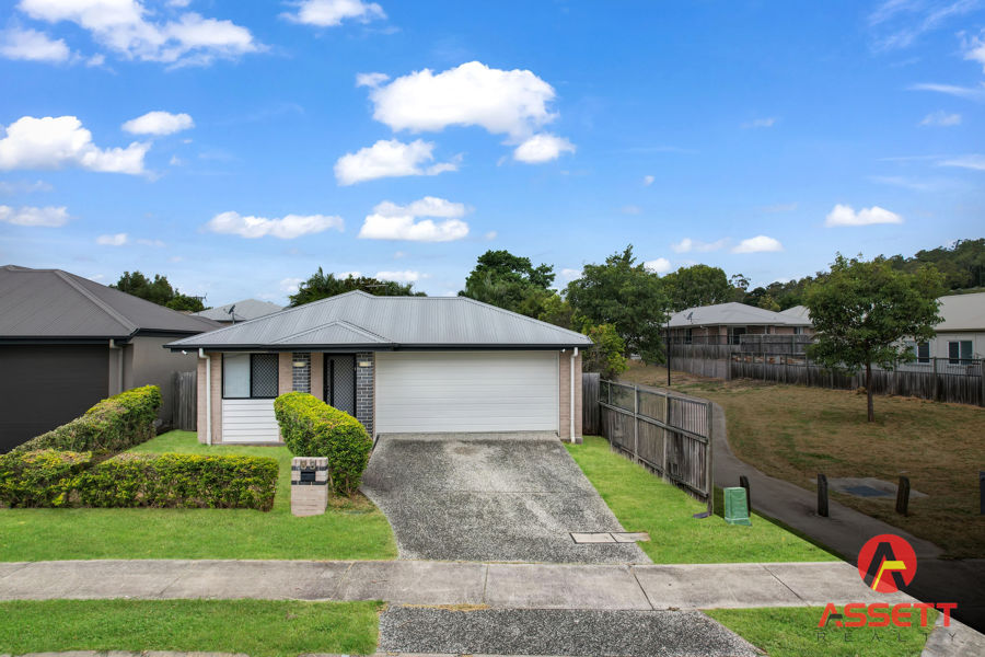 MODERN LOW-  MAINTENANCE 4 BEDROOM HOME CLOSE TO ALL AMENETTIES... REDBANK PLAINS