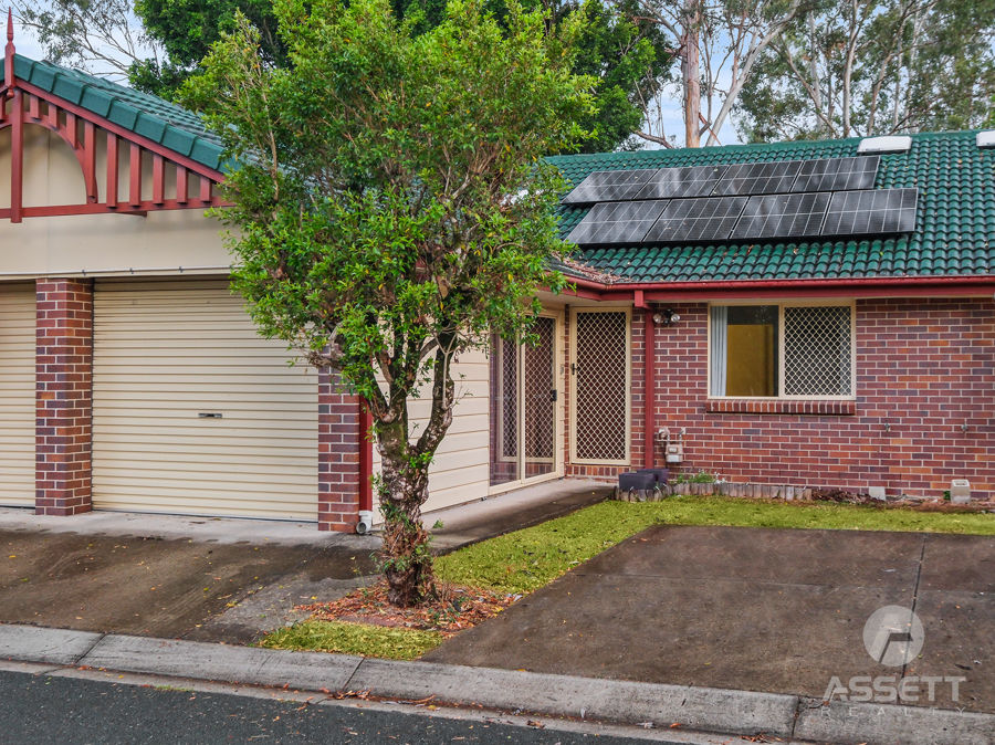 STYLISH RENOVATED 2 BEDROOM LOW-SET UNIT IN CONVENIENT LOCATION IPSWICH ...