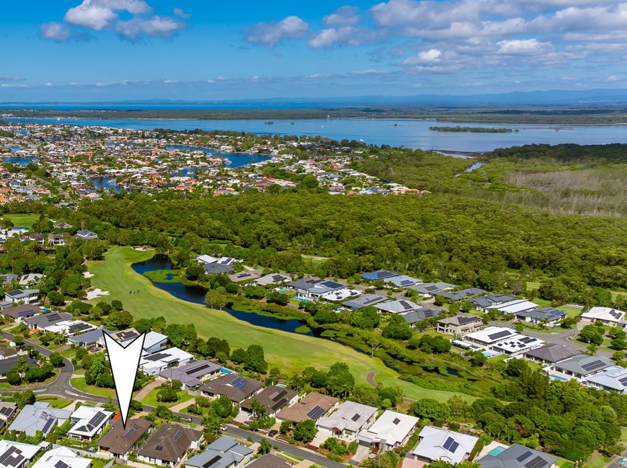 PRIME PACIFIC HARBOUR LOCATION - EASY CARE LIVING!!