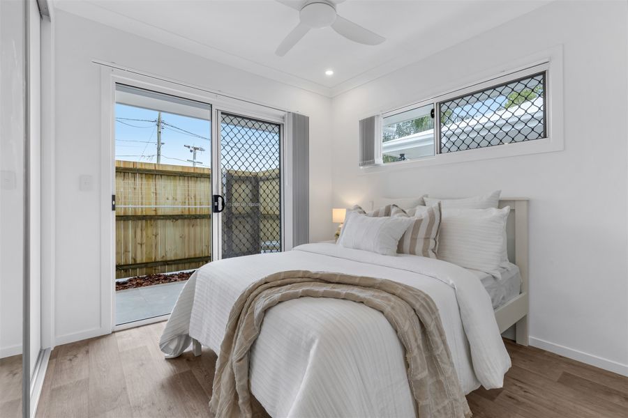 BRAND NEW FULLY FURNISHED OXLEY STUDIOS
