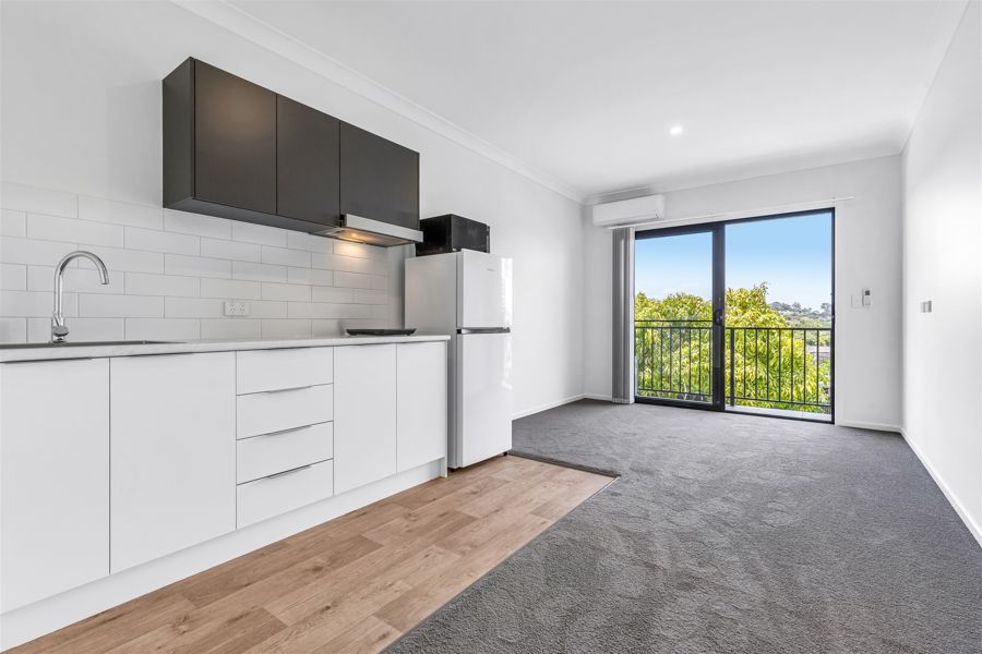 UNFURNISHED NEAR NEW DARRA STUDIO