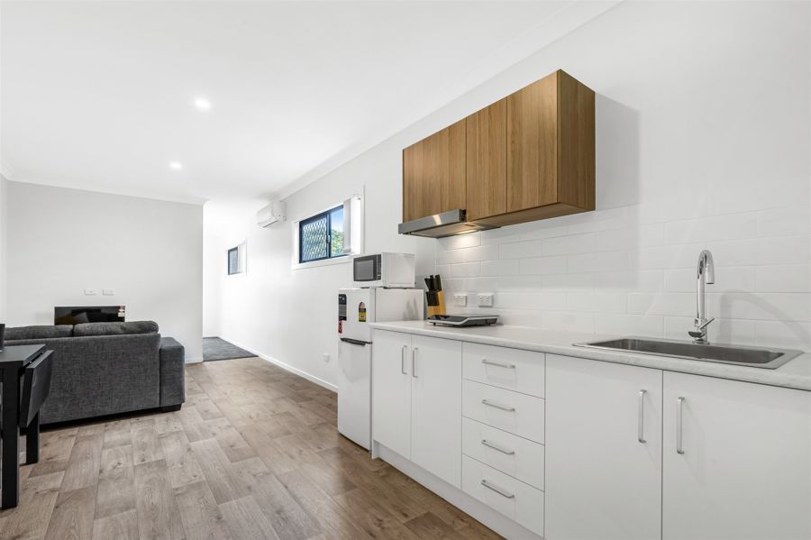 NEAR NEW FURNISHED STUDIO