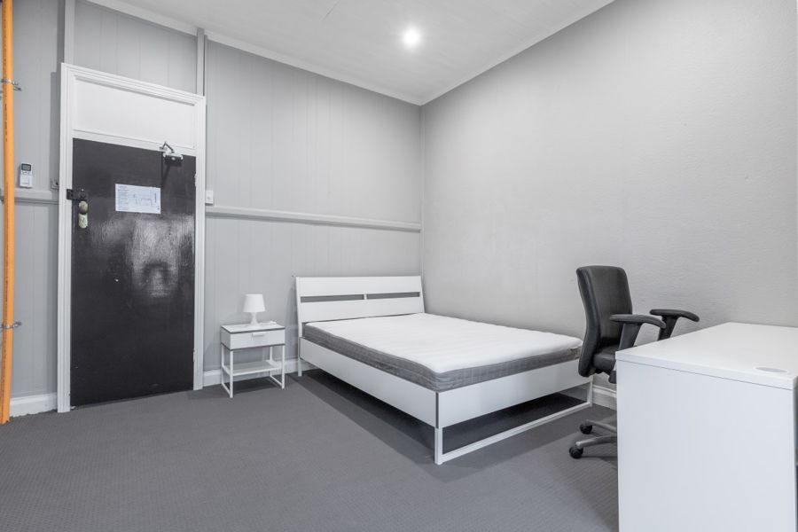 FURNISHED DUTTON PARK STUDIO