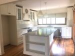 LARGE FAMILY HOME, TIMBER FLOOR THROUGHOUT