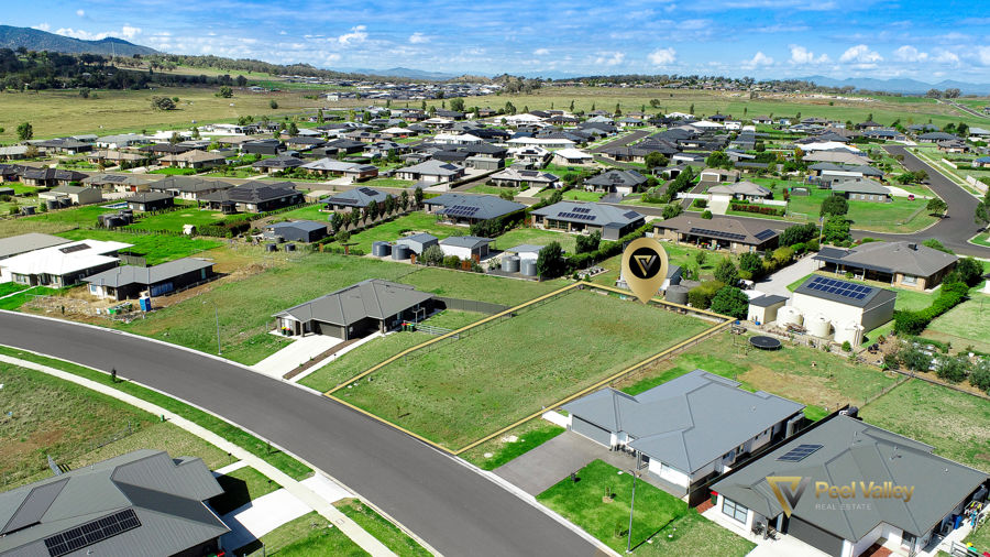 WHY CHOOSE 21 KESTRAL STREET MOORE CREEK