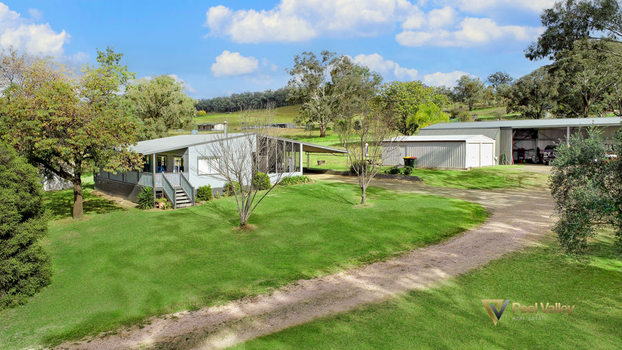 A LIFESTYLE OPPORTUNITY IN A PICTURESQUE SETTING