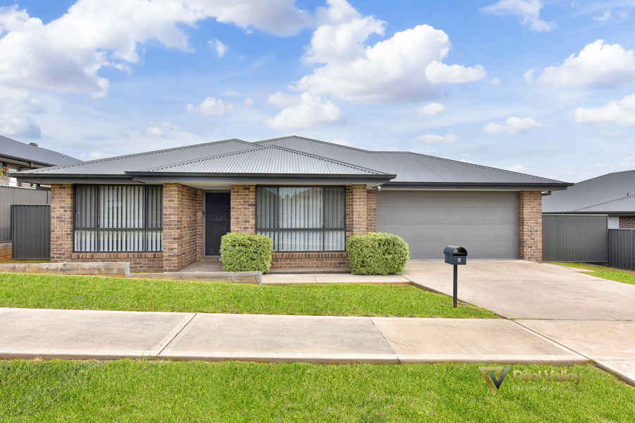 PREMIUM FAMILY LIVING, PEACEFUL, PRIVATE SETTING!!