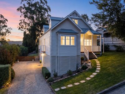 HIGHVIEW COTTAGE - A STUNNING HAMPTONS INSPIRED RESIDENCE IN THE HEART OF BOWRAL