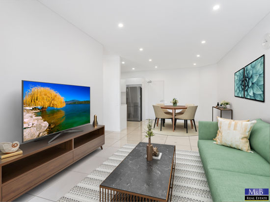 SPACIOUS & SUNNY TWO BEDROOMS APARTMENT.