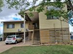 LARGE HIGHSET 3 BEDROOM HOME
