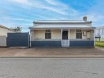 CHARMING COTTAGE RETREAT IN A GREAT LOCATION!
