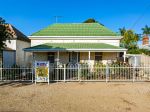 CHARMING STONE COTTAGE IN A CONVENIENT BALAKLAVA LOCATION
