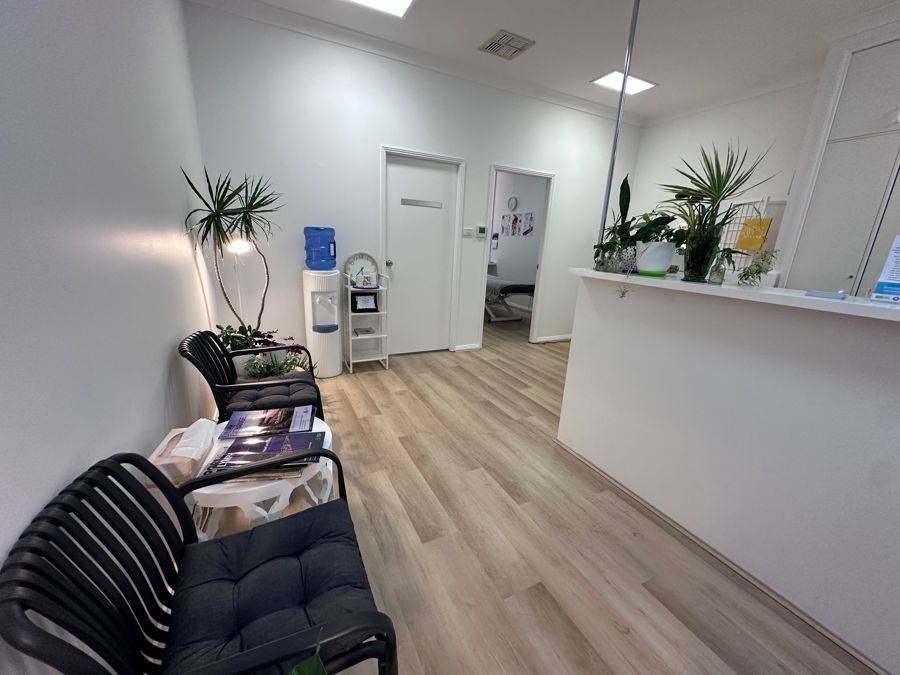 TENANTED, MODERN PROFESSIONAL SUITE WITH DEDICATED ON SITE PARKING...