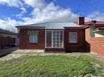 🏡 CHARMING 3-BEDROOM HOME IN PRIME PLYMPTON PARK LOCATION