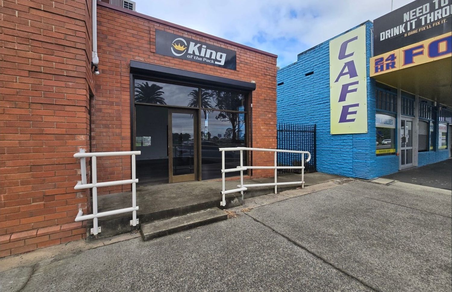 COMMERICAL STUDIO FOR RENT