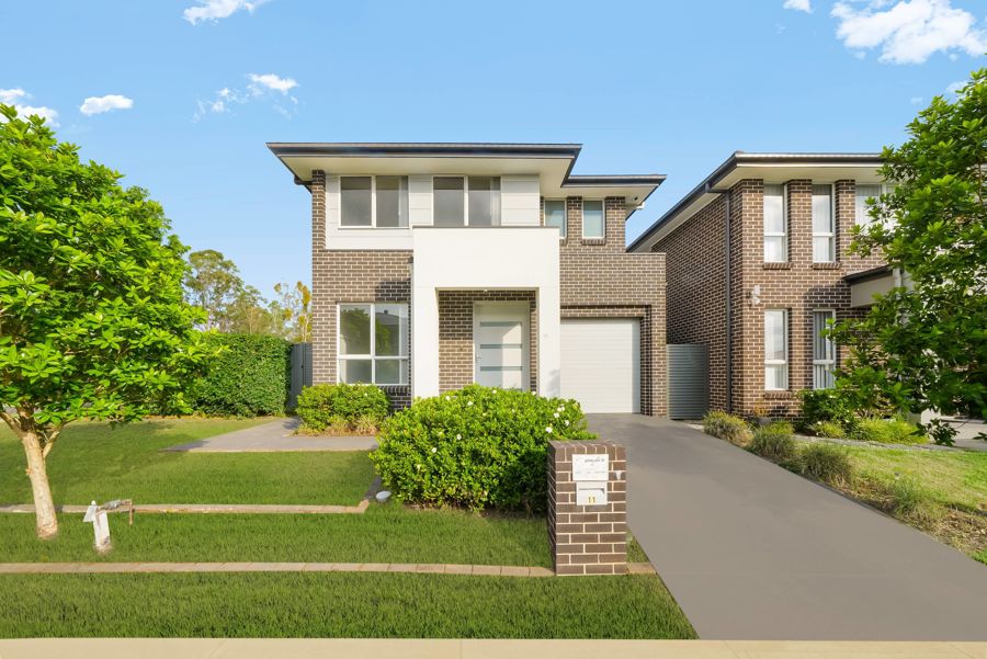 STYLISH & LOW-MAINTENANCE FAMILY LIVING