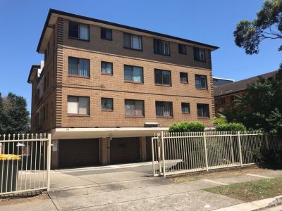 SECURITY TOP FLOOR UNIT IN CASTLEREAGH STREET